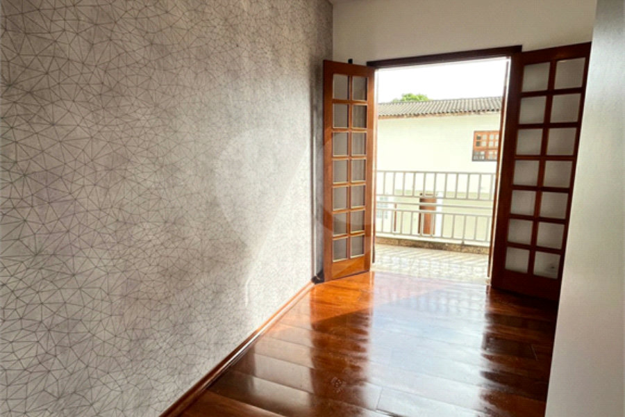 Sobrado à venda com 4 suítes em Tucuruvi, São Paulo, SP