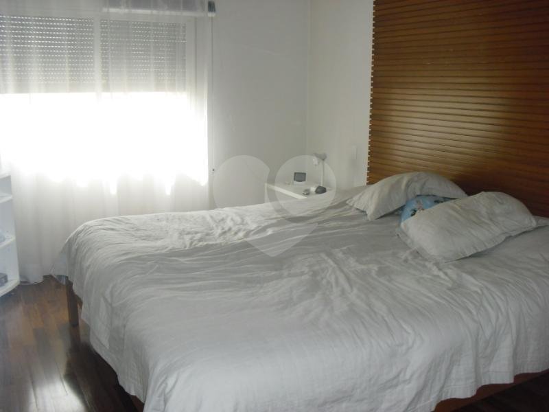 Cobertura à venda com 4 quartos, sendo 3 suítes, em Campo Belo, São Paulo, SP