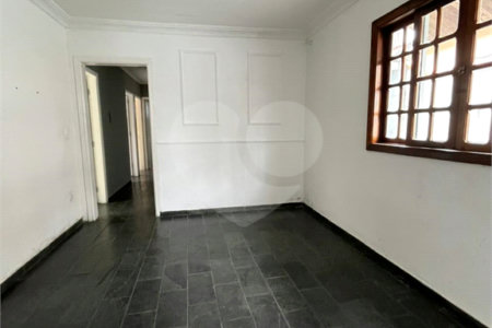 Casa à venda com 3 quartos em Conjunto Habitacional São Sebastião, Mogi das Cruzes, SP