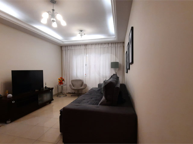 Sobrado à venda com 3 quartos, sendo 1 suíte,  em Jardim Marajoara, São Paulo, SP