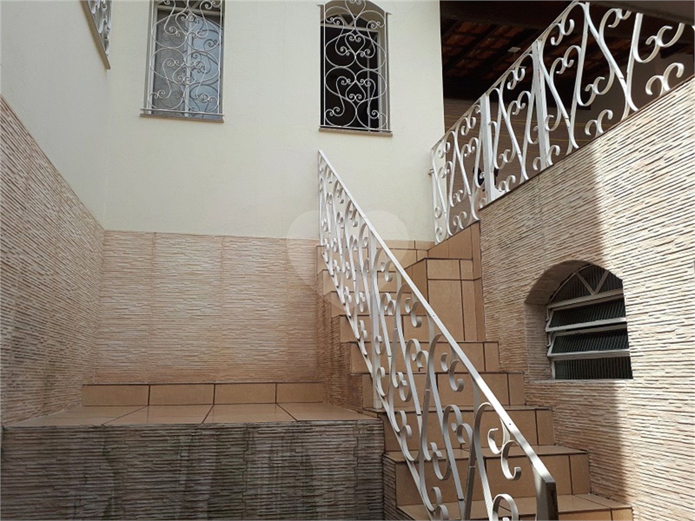 Sobrado à venda com 4 quartos, sendo 1 suíte, em Água Fria, São Paulo, SP