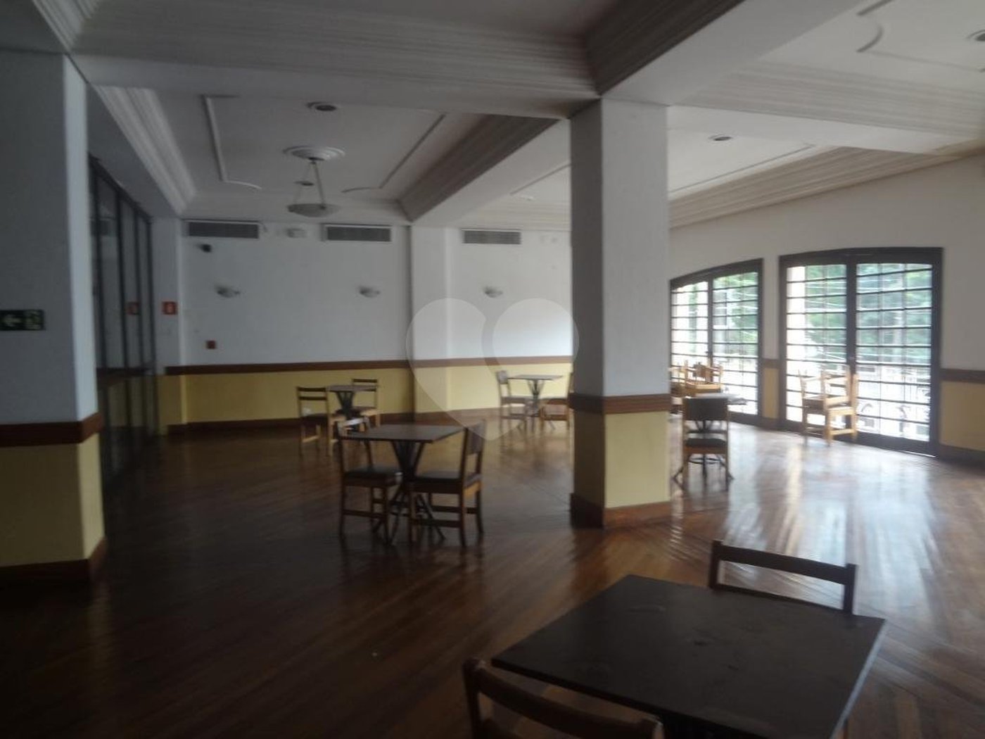 Casa comercial à venda na Rua Treze de Maio