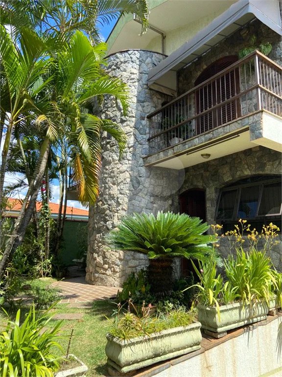 CASA À VENDA COM 3 SUITES CHACARA NAZARETH CENTRO PIRACICABA