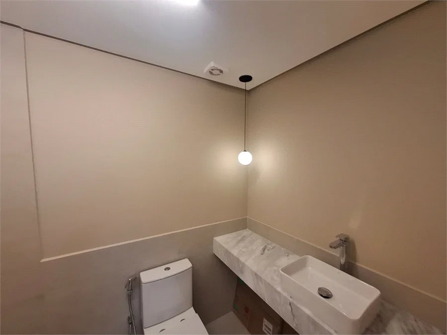 Apartamento à venda 107m² reformado com 2 quartos, sendo 1 suíte no Morumbi