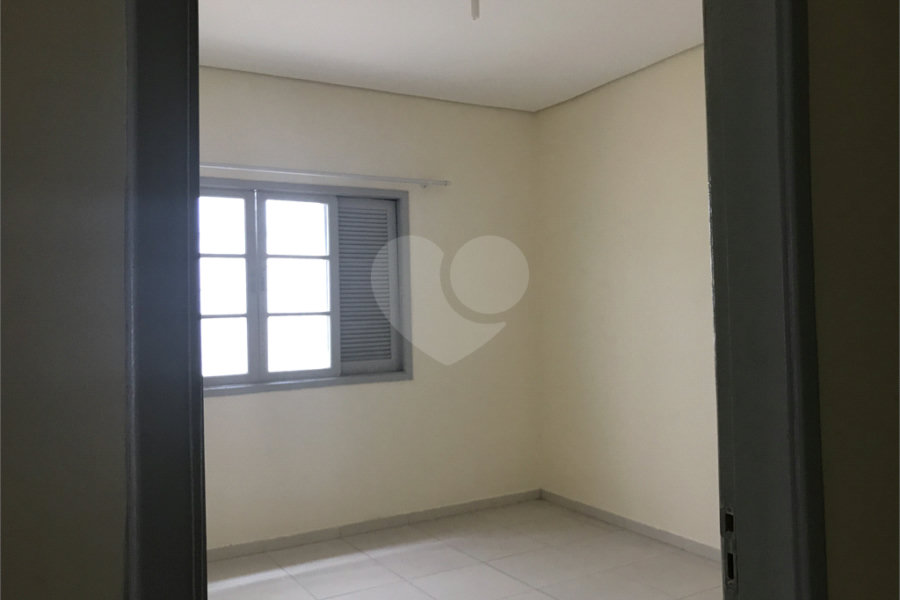 Casa à venda com 4 quartos, sendo 1 suíte, em Santana, São Paulo, SP