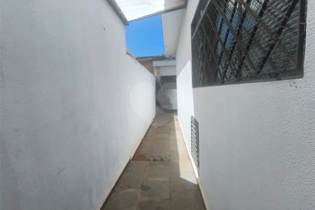 Casa à venda com 3 quartos, sendo 1 suíte, em Vila Santana, Araraquara, SP