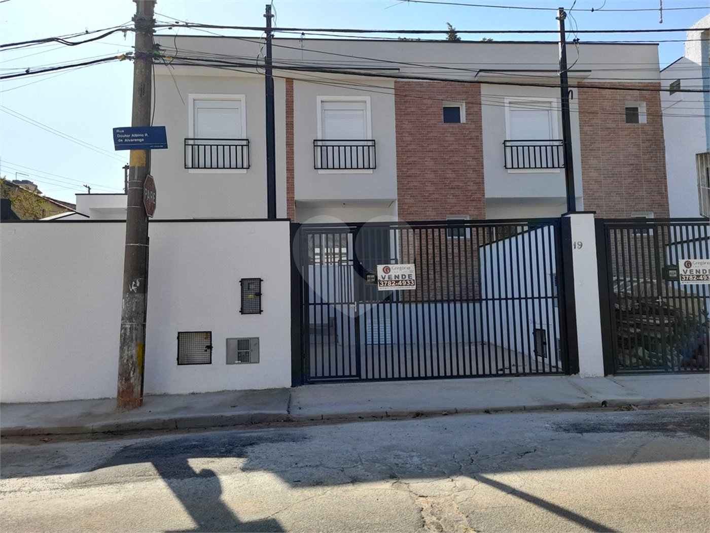 Sobrado à venda com 2 suítes em Vila Universitária, São Paulo, SP