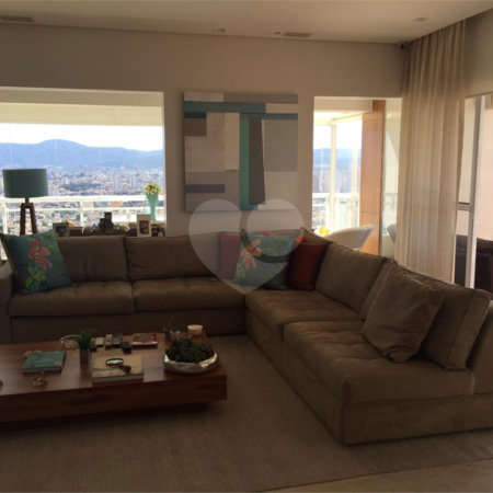 Apartamento à venda com 5 suítes em Santa Teresinha, São Paulo, SP