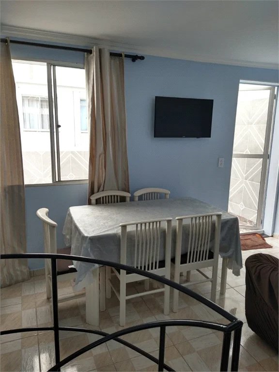 Apartamento à venda com 2 quartos em Parque Santo Antônio, São Paulo, SP