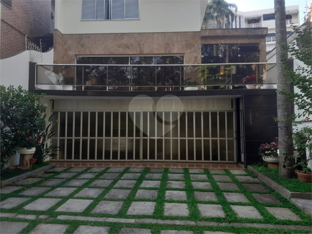 Sobrado à venda com 3 quartos, sendo 1 suíte,  em Tucuruvi, São Paulo, SP
