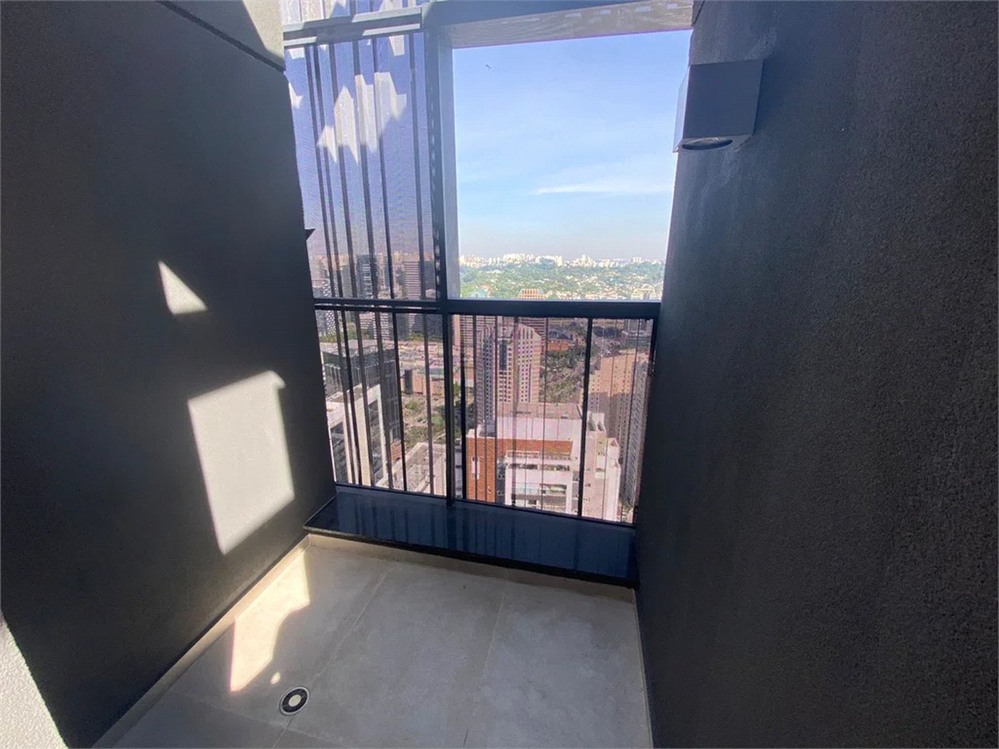 Apartamento à venda com 3 suítes em Jardim das Acácias, São Paulo, SP