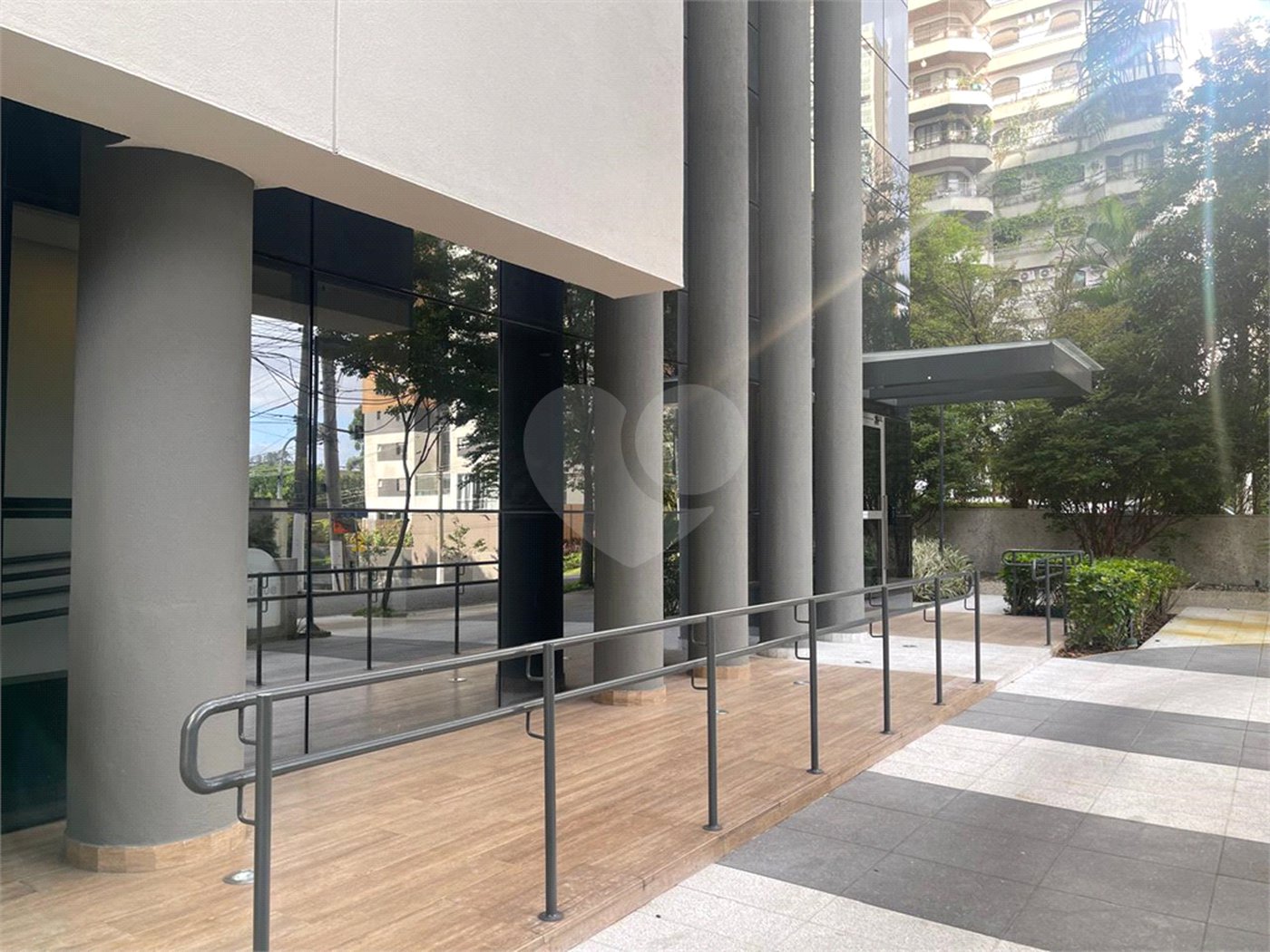 Apartamento à venda com 3 suítes em Campo Belo, São Paulo, SP