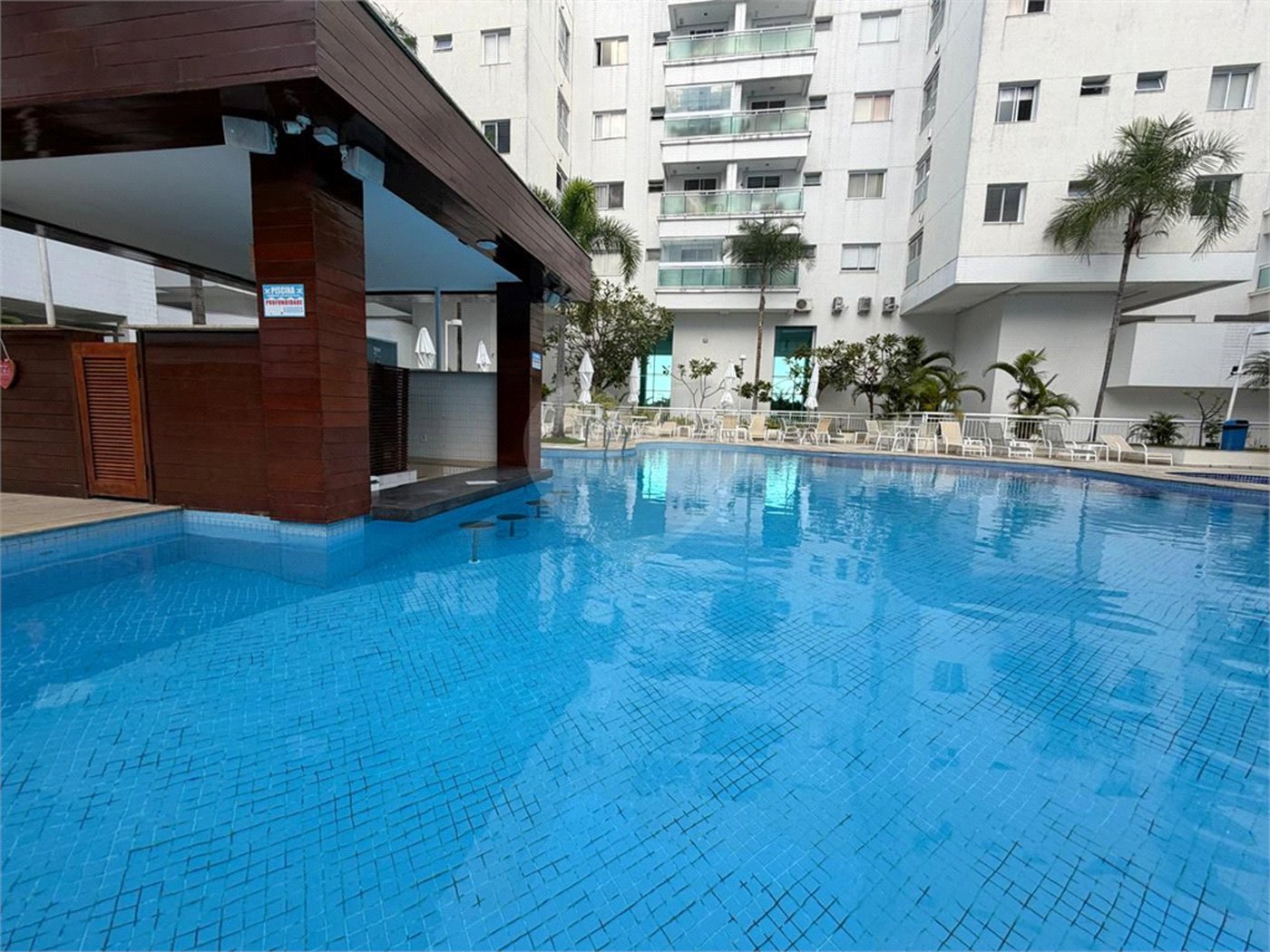 Apartamento à venda com 3 suítes em Braga, Cabo Frio, RJ