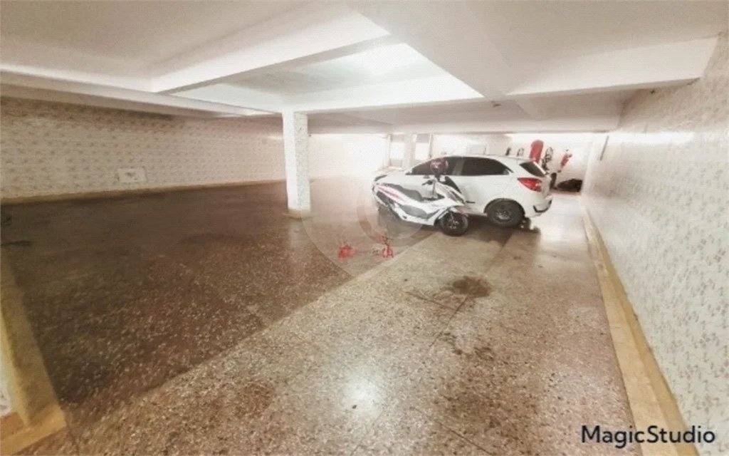 Casa para venda ou locação em São Caetano do Sul, no bairro Olímpico, com 307 m², 8 quartos (3 suítes) e 10 vagas de garagem