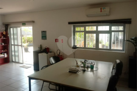 Casa à venda com 4 quartos em Jardim Paineiras, São Paulo, SP
