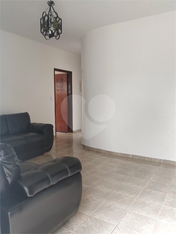 Casa à venda com 3 quartos, sendo 1 suíte,  em Vila Oliveira, Mogi das Cruzes, SP