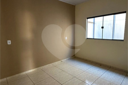 Casa à venda com 2 quartos, sendo 1 suíte, em Jardim Primavera I, Ponta Porã, MS