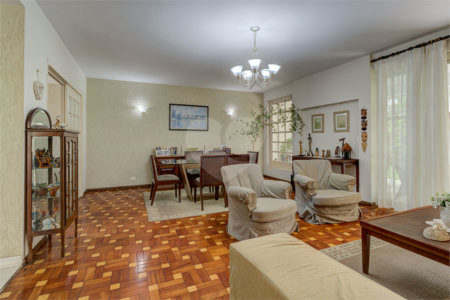 Casa à venda ou para alugar com 4 quartos, sendo 2 suítes, em Ibirapuera, São Paulo, SP