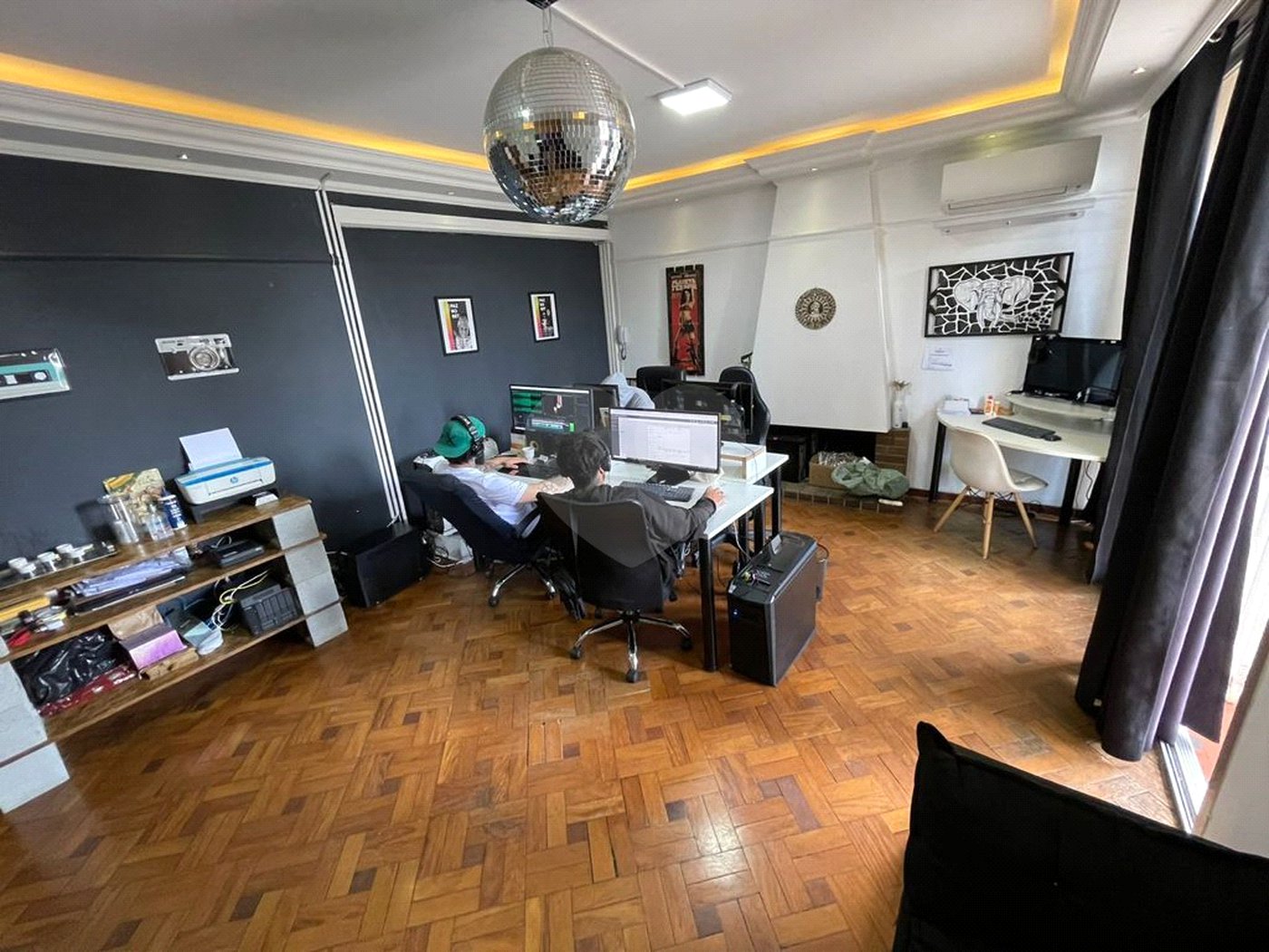 Casa à venda com 3 quartos, sendo 1 suíte, em Vila Mariana, São Paulo, SP