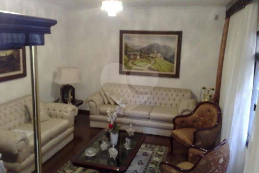 Sobrado à venda com 4 quartos, sendo 2 suítes, em Vila Guilherme, São Paulo, SP
