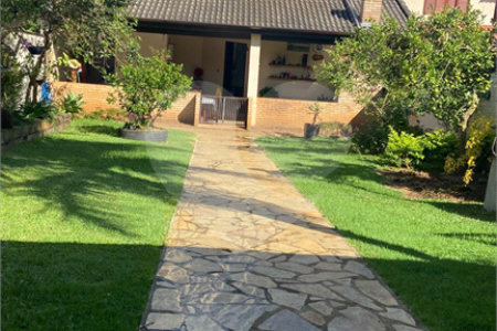 Sobrado à venda com 3 quartos, sendo 1 suíte,  em Vila Suissa, Mogi das Cruzes, SP