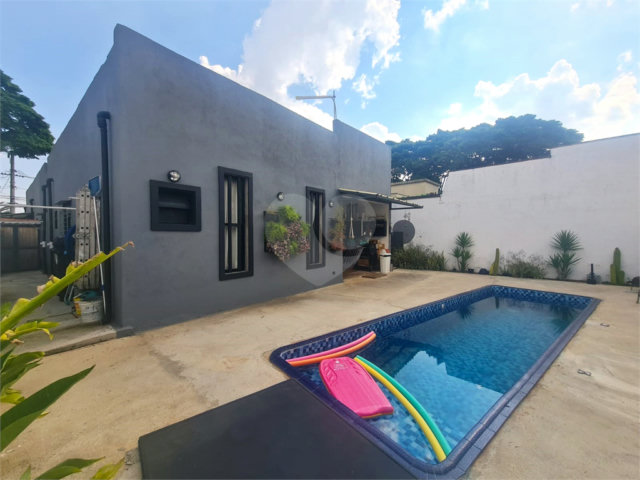 Casa à venda com 3 quartos, sendo 1 suíte,  em Interlagos, São Paulo, SP