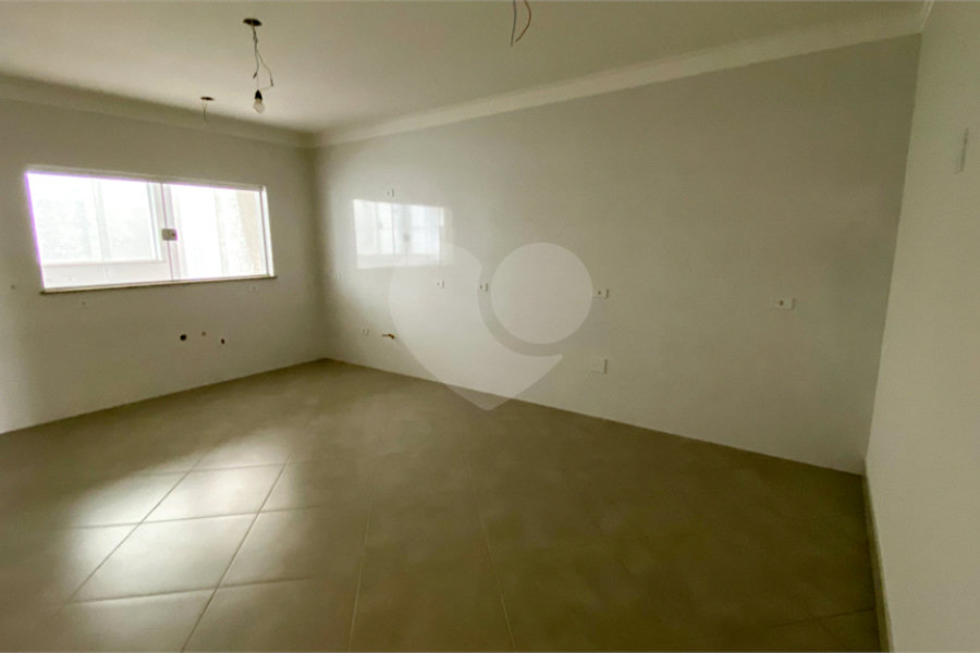 Sobrado à venda com 4 quartos, sendo 2 suítes, em Vila Pereira Barreto, São Paulo, SP