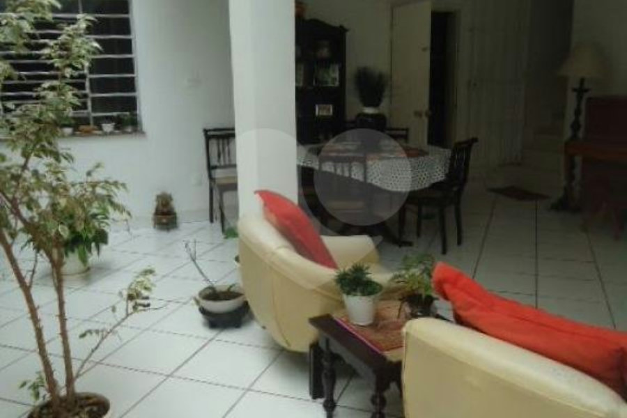 Sobrado à venda com 4 quartos, sendo 1 suíte, em Mandaqui, São Paulo, SP