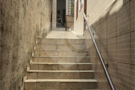 Sobrado à venda com 11 quartos em Vila Firmiano Pinto, São Paulo, SP