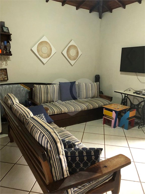 Casa à venda com 3 quartos, sendo 1 suíte, em Marina, Armação dos Búzios, RJ