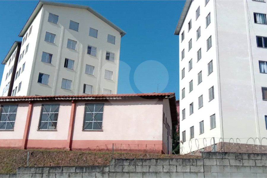 Apartamento à venda com 2 quartos em Cidade Tiradentes, São Paulo, SP