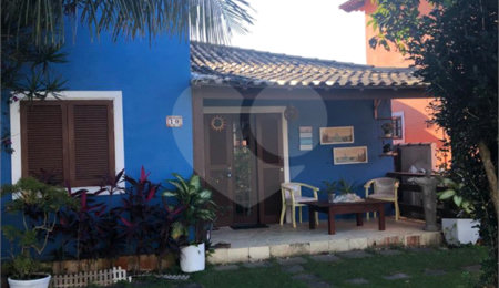 Casa em condomínio à venda com 3 quartos, sendo 1 suíte,  em Praia Rasa, Armação dos Búzios, RJ