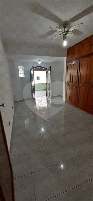 Sobrado à venda com 4 quartos, sendo 2 suítes,  em Vila Maria, São Paulo, SP