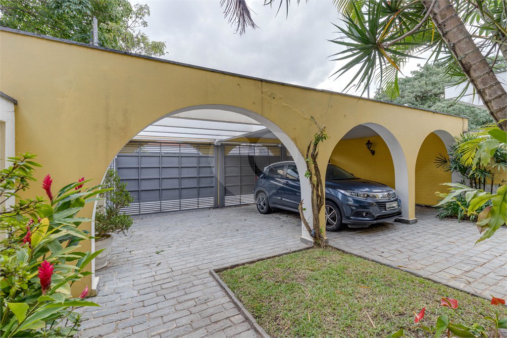 Casa à venda com 4 suítes em Alto da Boa Vista, São Paulo, SP