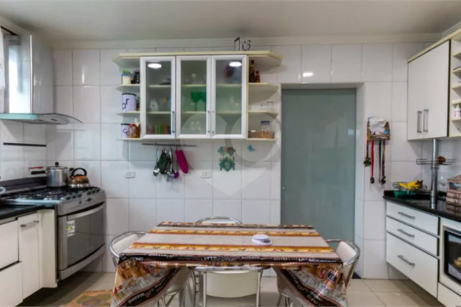 Sobrado à venda com 3 quartos, sendo 1 suíte, em Tremembé, São Paulo, SP