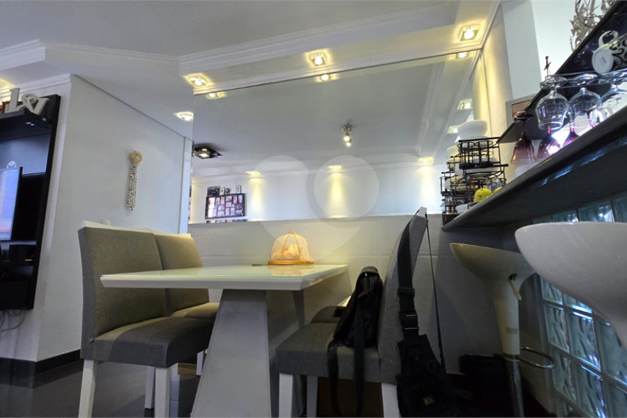 Apartamento à venda com 3 quartos, sendo 1 suíte, em Jardim Íris, São Paulo, SP