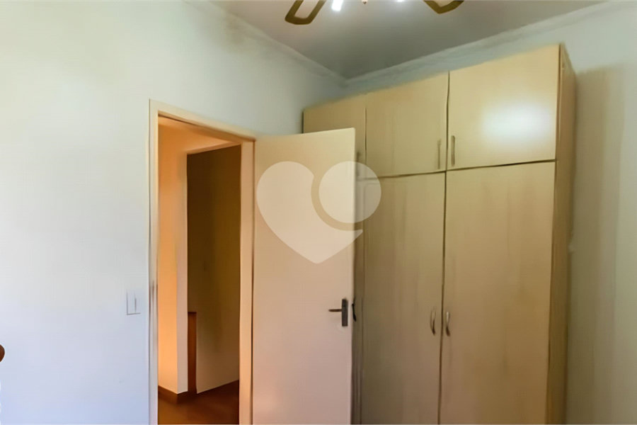 Casa à venda com 2 quartos, sendo 1 suíte,  no condomínio Village Palmas, São Paulo - SP