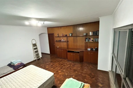 Sobrado à venda com 6 quartos, sendo 1 suíte, em Sumarezinho, São Paulo, SP