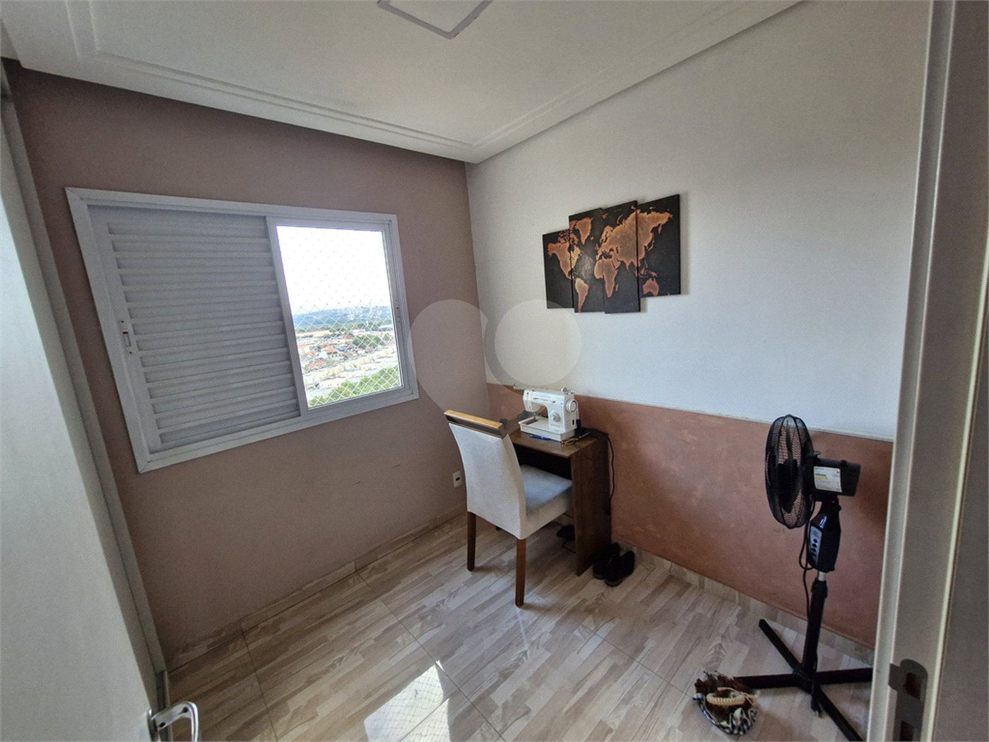 Apartamento à venda com 3 quartos, sendo 1 suíte,  em Vila Suissa, Mogi das Cruzes, SP