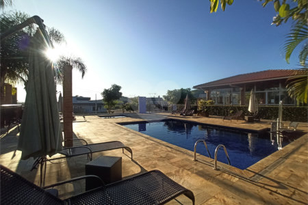 Casa à venda com 3 quartos, sendo 1 suíte, no condomínio Buona Vita, Atibaia - SP