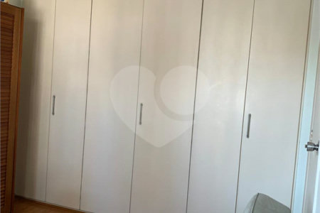 Apartamento à venda com 3 quartos, sendo 1 suíte, em Vila Clementino, São Paulo, SP