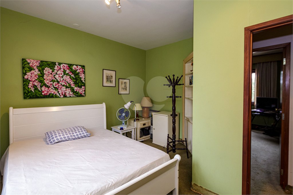 Casa de Vila para alugar com 4 quartos, sendo 1 suíte, em Granja Julieta, São Paulo, SP