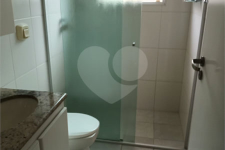 Casa à venda com 3 quartos, sendo 1 suíte, em Parque Peruche, São Paulo, SP