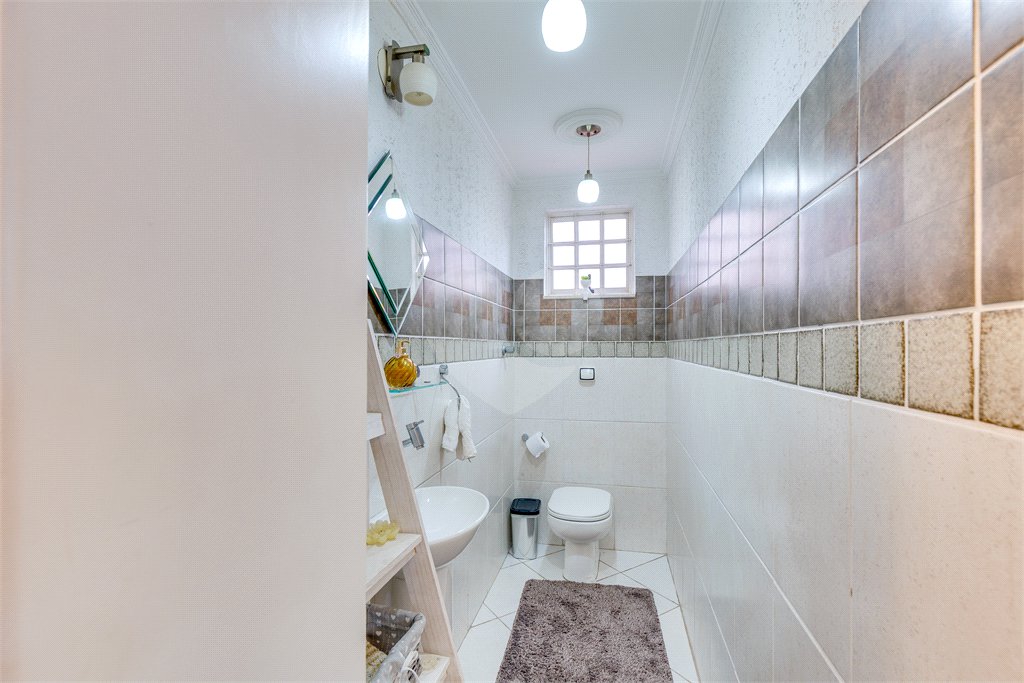 Casa à venda com 4 quartos, sendo 1 suíte, em Brooklin Paulista, São Paulo, SP