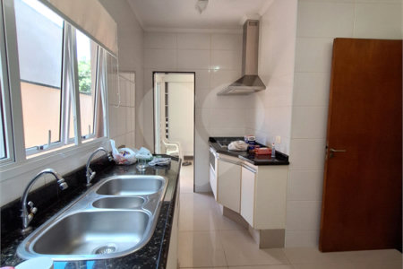 Casa à venda com 3 suítes no condomínio Bosque de Grevilea, Vinhedo - SP