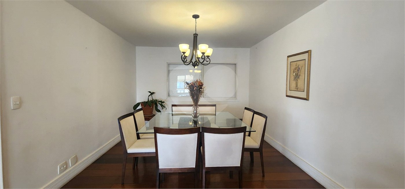 Apartamento à venda ou para alugar com 4 quartos, sendo 1 suíte, em Vila Nova Conceição, São Paulo, SP