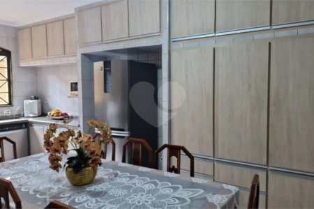 Casa à venda com 3 quartos, sendo 2 suítes, em Parque Residencial Cidade Universitária, Ribeirão Preto, SP