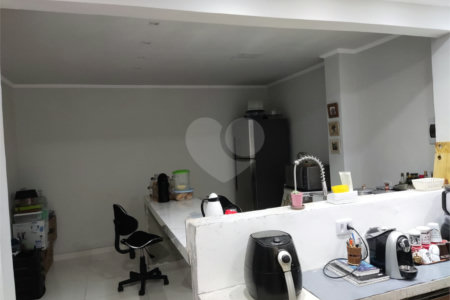 Sobrado à venda com 3 quartos, sendo 1 suíte, em Chácara Monte Alegre, São Paulo, SP