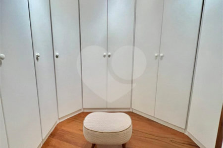 Apartamento à venda com 3 quartos, sendo 1 suíte, em Parque São Domingos, São Paulo, SP