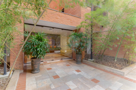 Apartamento para alugar com 3 quartos, sendo 1 suíte, em Alto da Boa Vista, São Paulo, SP